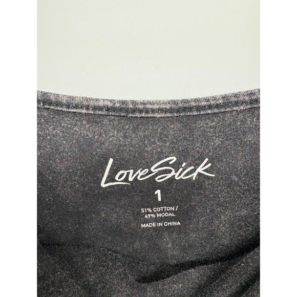 Womens LoveSick by Torrid Sz 1X Top Black Unicorn Off the Shoulder Asymmetrical - Picture 6 of 9